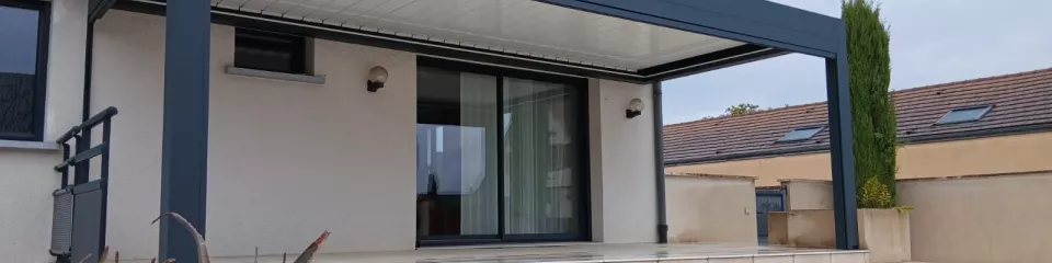 Pergola aluminium sur une terrasse à Dijon