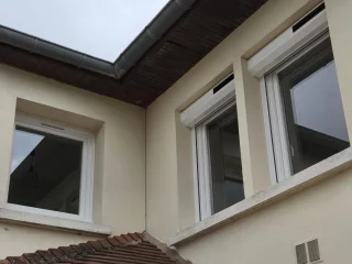 Détail des coffres de volets roulants solaires